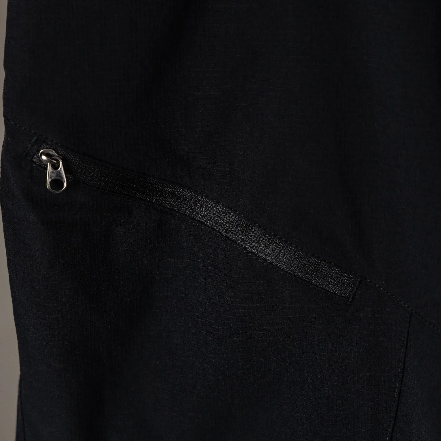 Arcteryx Gamma Quick Dry Short 11" Breathable Wear-Resistant Premium , ！KONSEAL SHORT Series Terra Tex ， Breathable ， ， ， ， ， ！ ，Wear-Resistant ， ， ， ， ， ， ， YKK ， ： ， ， ： ， ， logo ， YKK ， ：Gray Black Khaki Green Size：M-L-XL-XXL-XXXL
